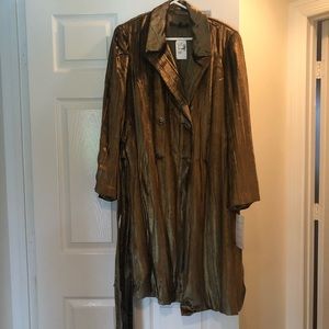 Plus size designer coat. Carmen Marc Valvo evening coat